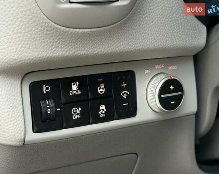 Черный Киа Soul, объемом двигателя 0 л и пробегом 132 тыс. км за 10500 $, фото 42 на Automoto.ua