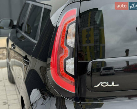 Черный Киа Soul, объемом двигателя 0 л и пробегом 132 тыс. км за 10500 $, фото 35 на Automoto.ua