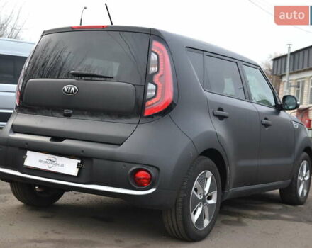 Чорний Кіа Soul, об'ємом двигуна 0 л та пробігом 111 тис. км за 10550 $, фото 7 на Automoto.ua
