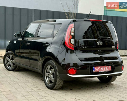 Черный Киа Soul, объемом двигателя 0 л и пробегом 132 тыс. км за 10500 $, фото 14 на Automoto.ua