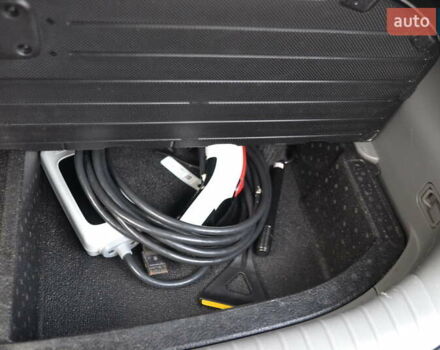 Чорний Кіа Soul, об'ємом двигуна 0 л та пробігом 111 тис. км за 10550 $, фото 31 на Automoto.ua