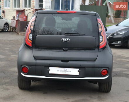 Чорний Кіа Soul, об'ємом двигуна 0 л та пробігом 111 тис. км за 10550 $, фото 8 на Automoto.ua