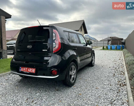 Черный Киа Soul, объемом двигателя 0 л и пробегом 98 тыс. км за 11200 $, фото 6 на Automoto.ua