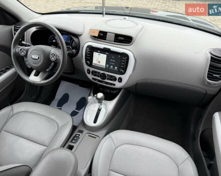 Черный Киа Soul, объемом двигателя 0 л и пробегом 131 тыс. км за 10300 $, фото 57 на Automoto.ua