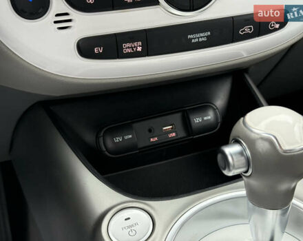 Черный Киа Soul, объемом двигателя 0 л и пробегом 131 тыс. км за 10300 $, фото 48 на Automoto.ua