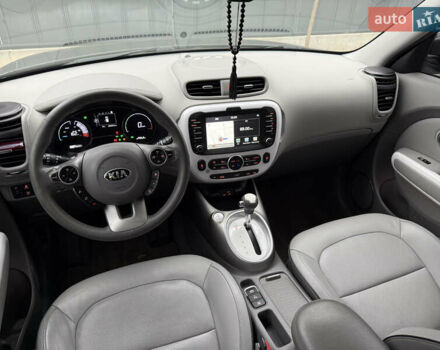 Черный Киа Soul, объемом двигателя 0 л и пробегом 132 тыс. км за 10500 $, фото 55 на Automoto.ua