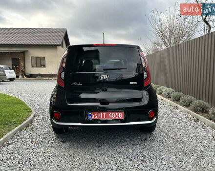 Черный Киа Soul, объемом двигателя 0 л и пробегом 98 тыс. км за 11200 $, фото 5 на Automoto.ua