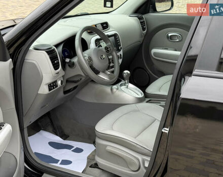 Черный Киа Soul, объемом двигателя 0 л и пробегом 131 тыс. км за 10300 $, фото 29 на Automoto.ua