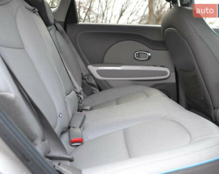 Чорний Кіа Soul, об'ємом двигуна 0 л та пробігом 111 тис. км за 10550 $, фото 19 на Automoto.ua