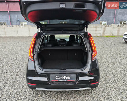 Чорний Кіа Soul, об'ємом двигуна 0 л та пробігом 112 тис. км за 17900 $, фото 52 на Automoto.ua