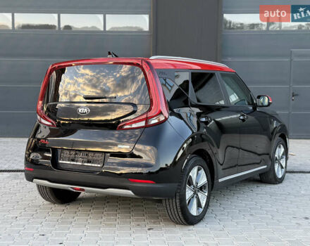 Чорний Кіа Soul, об'ємом двигуна 0 л та пробігом 110 тис. км за 18100 $, фото 3 на Automoto.ua