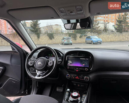 Черный Киа Soul, объемом двигателя 0 л и пробегом 128 тыс. км за 17999 $, фото 40 на Automoto.ua