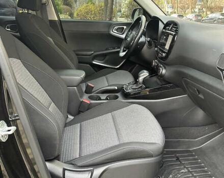 Черный Киа Soul, объемом двигателя 2 л и пробегом 81 тыс. км за 14650 $, фото 27 на Automoto.ua