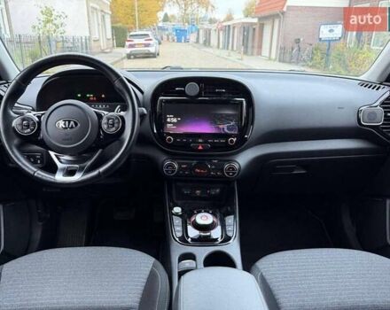 Черный Киа Soul, объемом двигателя 0 л и пробегом 29 тыс. км за 13950 $, фото 2 на Automoto.ua