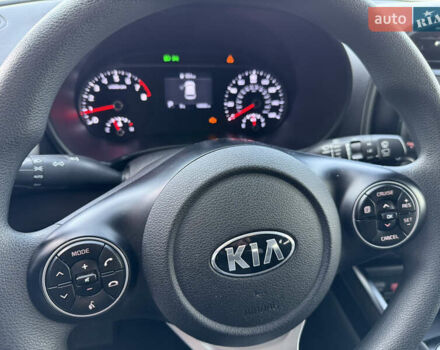 Чорний Кіа Soul, об'ємом двигуна 2 л та пробігом 18 тис. км за 14799 $, фото 35 на Automoto.ua