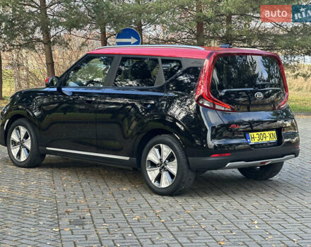 Черный Киа Soul, объемом двигателя 0 л и пробегом 100 тыс. км за 18800 $, фото 5 на Automoto.ua