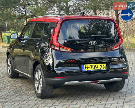 Черный Киа Soul, объемом двигателя 0 л и пробегом 100 тыс. км за 18800 $, фото 6 на Automoto.ua
