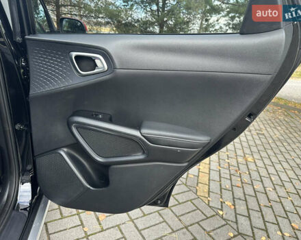 Черный Киа Soul, объемом двигателя 0 л и пробегом 100 тыс. км за 18800 $, фото 41 на Automoto.ua