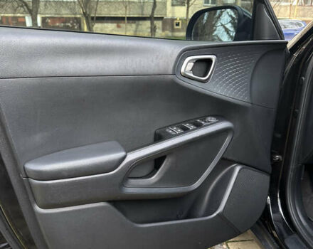 Черный Киа Soul, объемом двигателя 2 л и пробегом 81 тыс. км за 14650 $, фото 13 на Automoto.ua