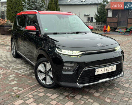 Черный Киа Soul, объемом двигателя 0 л и пробегом 128 тыс. км за 17999 $, фото 2 на Automoto.ua