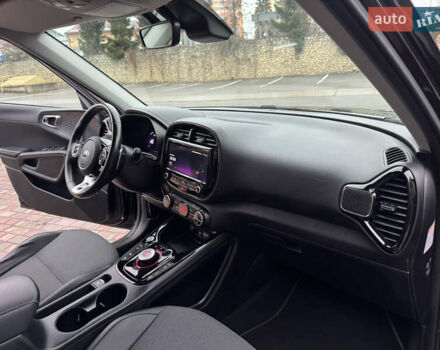 Черный Киа Soul, объемом двигателя 0 л и пробегом 128 тыс. км за 17999 $, фото 39 на Automoto.ua