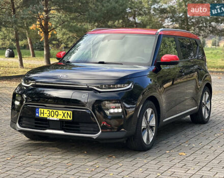 Черный Киа Soul, объемом двигателя 0 л и пробегом 100 тыс. км за 18800 $, фото 3 на Automoto.ua