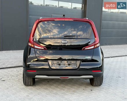 Чорний Кіа Soul, об'ємом двигуна 0 л та пробігом 110 тис. км за 18100 $, фото 4 на Automoto.ua