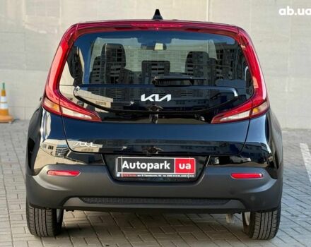 Черный Киа Soul, объемом двигателя 2 л и пробегом 67 тыс. км за 15990 $, фото 7 на Automoto.ua