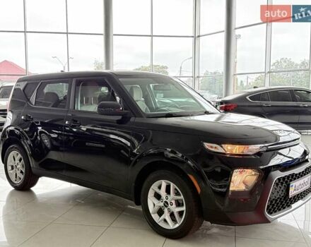 Черный Киа Soul, объемом двигателя 2 л и пробегом 50 тыс. км за 15800 $, фото 2 на Automoto.ua