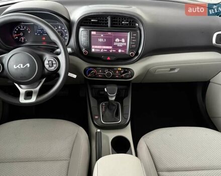 Черный Киа Soul, объемом двигателя 2 л и пробегом 50 тыс. км за 15800 $, фото 14 на Automoto.ua