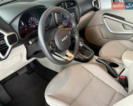 Черный Киа Soul, объемом двигателя 2 л и пробегом 50 тыс. км за 15800 $, фото 10 на Automoto.ua