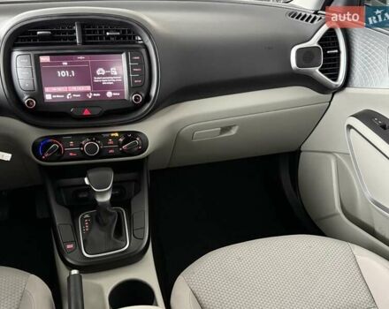 Черный Киа Soul, объемом двигателя 2 л и пробегом 50 тыс. км за 15800 $, фото 13 на Automoto.ua