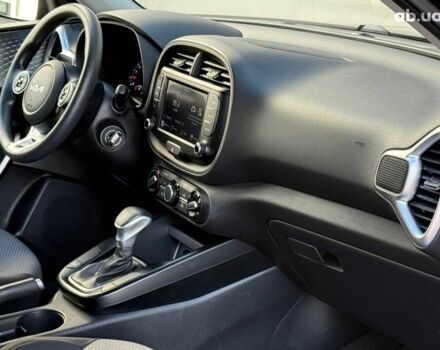 Черный Киа Soul, объемом двигателя 2 л и пробегом 67 тыс. км за 15990 $, фото 19 на Automoto.ua