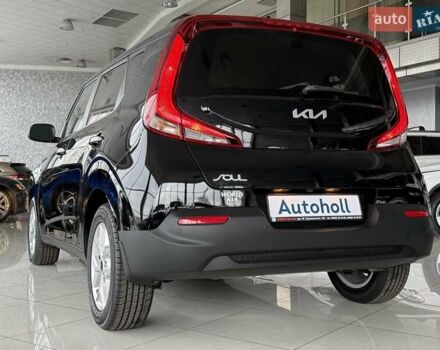 Черный Киа Soul, объемом двигателя 2 л и пробегом 50 тыс. км за 15800 $, фото 6 на Automoto.ua