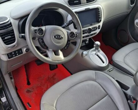 Черный Киа Soul, объемом двигателя 0 л и пробегом 98 тыс. км за 6700 $, фото 5 на Automoto.ua