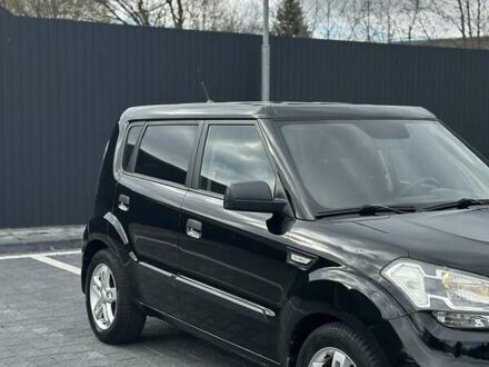 Черный Киа Soul, объемом двигателя 1.6 л и пробегом 279 тыс. км за 7700 $, фото 1 на Automoto.ua