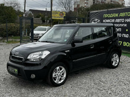 Черный Киа Soul, объемом двигателя 1.58 л и пробегом 238 тыс. км за 6700 $, фото 1 на Automoto.ua
