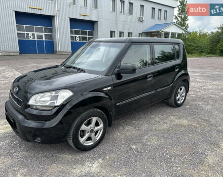 Черный Киа Soul, объемом двигателя 1.59 л и пробегом 242 тыс. км за 5200 $, фото 1 на Automoto.ua