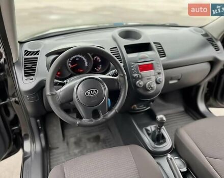 Черный Киа Soul, объемом двигателя 1.6 л и пробегом 168 тыс. км за 6300 $, фото 1 на Automoto.ua