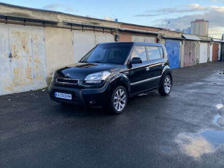 Кіа Soul 2010 у Києві на Automoto.ua Чорний Кіа Soul, об'ємом двигуна 1.6 л та пробігом 124 тис. км за 7200 $, фото 1 на Automoto.ua