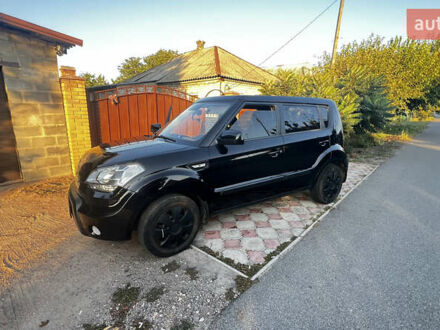 Черный Киа Soul, объемом двигателя 1.59 л и пробегом 124 тыс. км за 8000 $, фото 1 на Automoto.ua