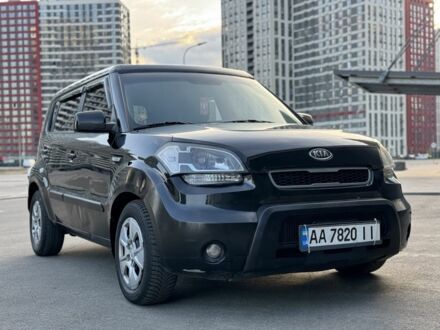 Черный Киа Soul, объемом двигателя 1.6 л и пробегом 290 тыс. км за 4900 $, фото 1 на Automoto.ua