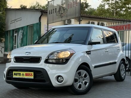 Киа Soul 2013 в Николаеве на Automoto.ua Черный Киа Soul, объемом двигателя 1.6 л и пробегом 140 тыс. км за 8499 $, фото 1 на Automoto.ua
