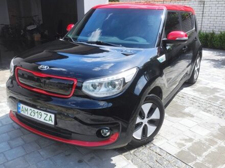 Кіа Soul 2014 у Житомирі на Automoto.ua Чорний Кіа Soul, об'ємом двигуна 0 л та пробігом 135 тис. км за 6700 $, фото 1 на Automoto.ua