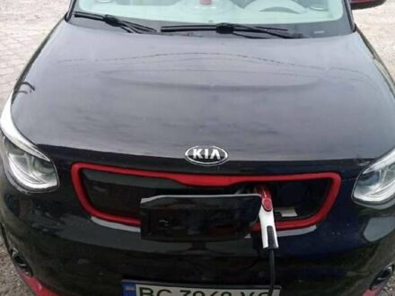 Киа Soul 2015 в Львове на Automoto.ua Черный Киа Soul, объемом двигателя 0 л и пробегом 93 тыс. км за 8200 $, фото 1 на Automoto.ua