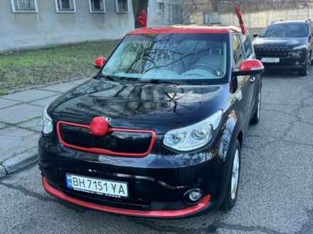 Кіа Soul 2015 у Одесі на Automoto.ua Чорний Кіа Soul, об'ємом двигуна 0 л та пробігом 83 тис. км за 7399 $, фото 1 на Automoto.ua