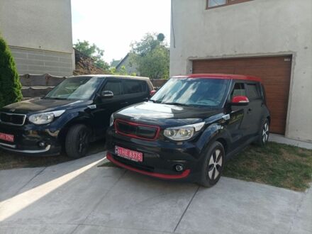 Чорний Кіа Soul, об'ємом двигуна 0 л та пробігом 200 тис. км за 8800 $, фото 1 на Automoto.ua