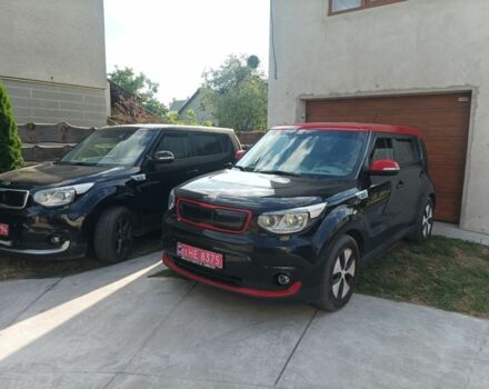 Чорний Кіа Soul, об'ємом двигуна 0 л та пробігом 200 тис. км за 8800 $, фото 1 на Automoto.ua