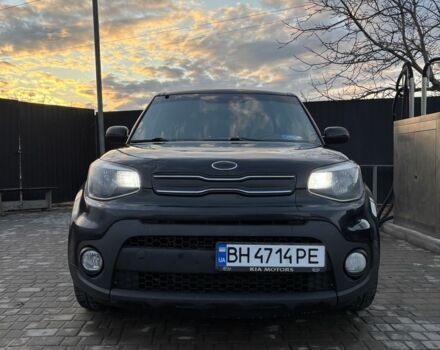 Черный Киа Soul, объемом двигателя 1.6 л и пробегом 130 тыс. км за 9800 $, фото 1 на Automoto.ua