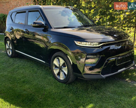 Черный Киа Soul, объемом двигателя 0 л и пробегом 79 тыс. км за 19299 $, фото 1 на Automoto.ua